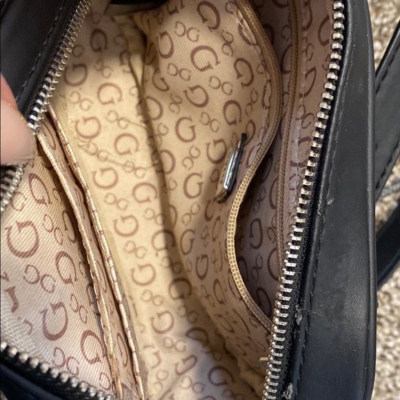 Guess Fanny pack - Picture 3 of 4